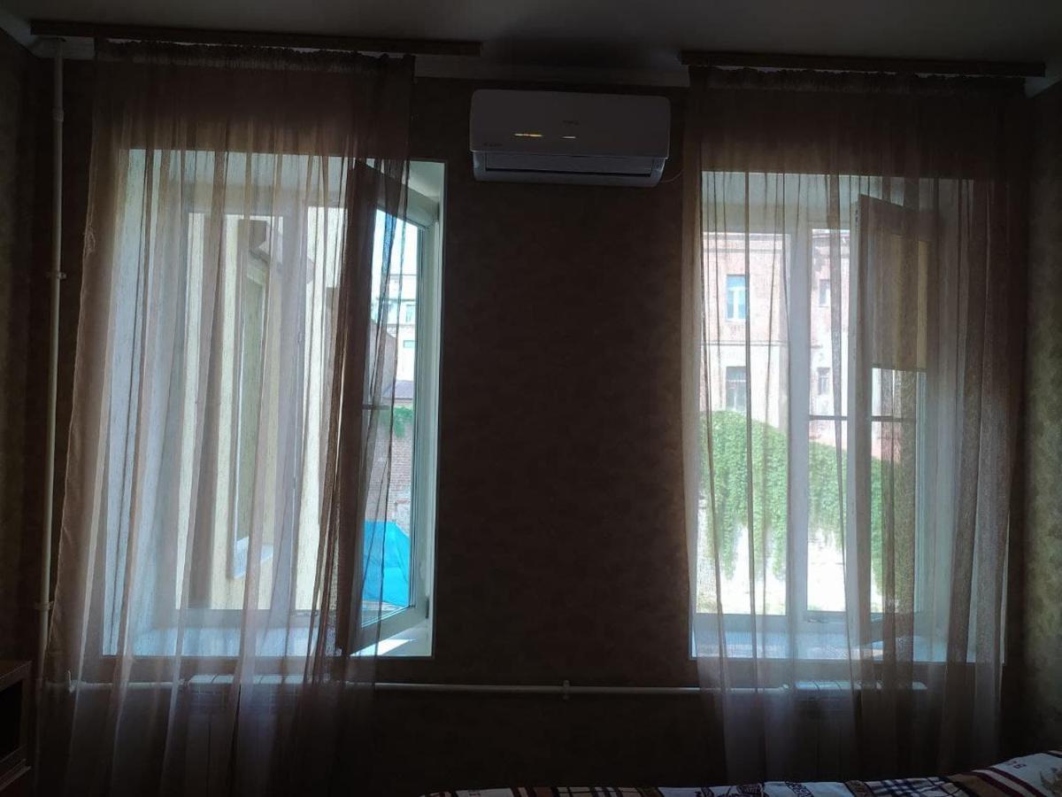 Студія 5 В Вілле Жаткіна Біля Тц Нікольский Charkiw Exterior foto
